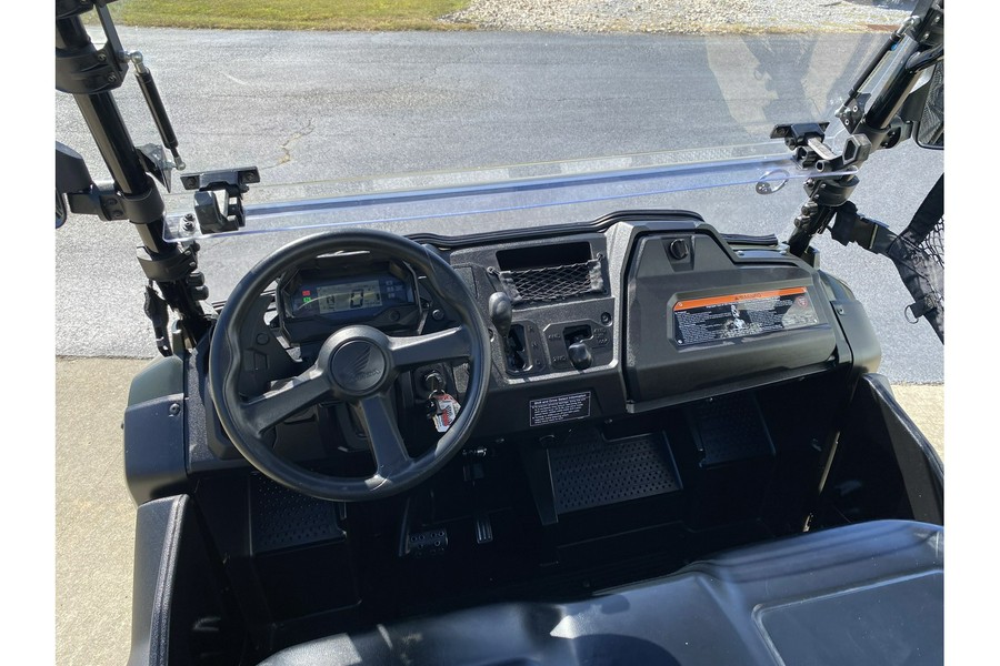 2025 PIONEER 700 DELUXE - Honda