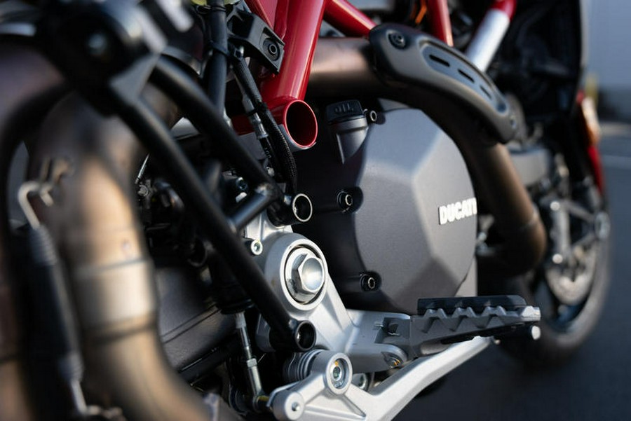 2023 Ducati Hypermotard 950 Ducati Red