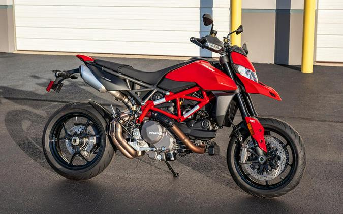 2023 Ducati Hypermotard 950 Ducati Red