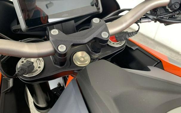 2023 KTM 1290 SUPER DUKE GT