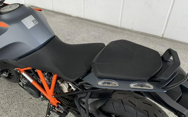 2023 KTM 1290 SUPER DUKE GT