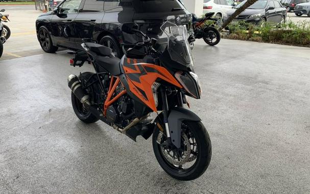 2023 KTM 1290 SUPER DUKE GT