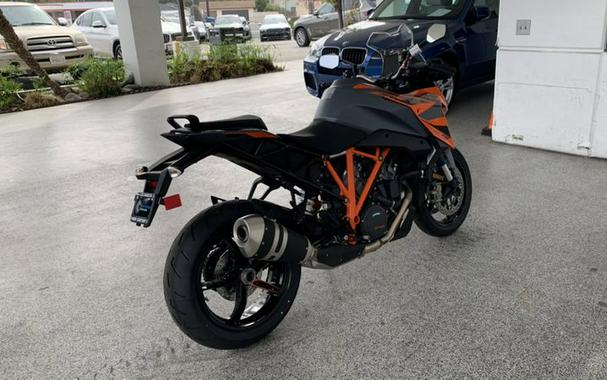 2023 KTM 1290 SUPER DUKE GT