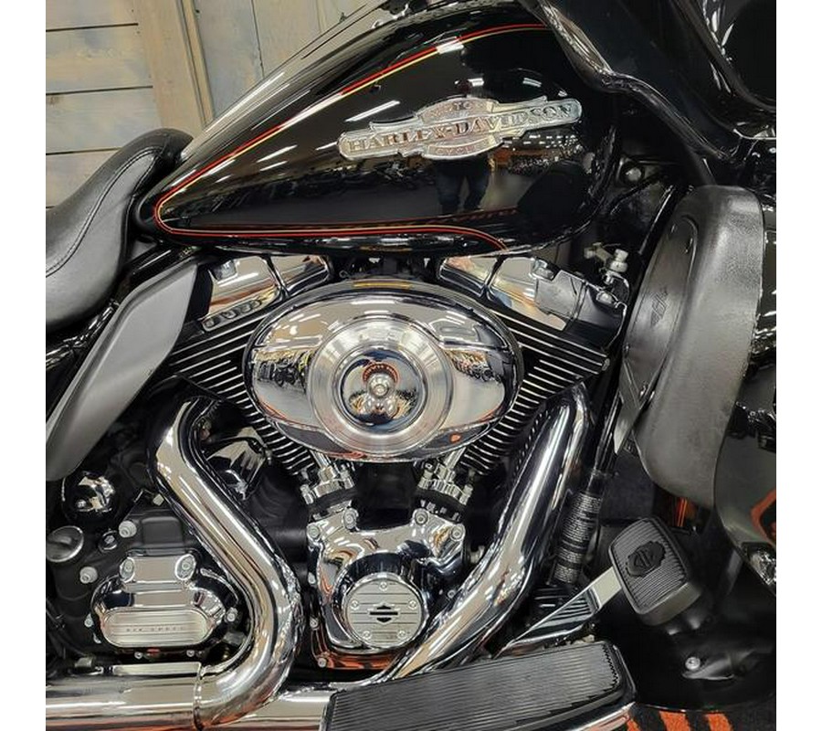 2013 Harley-Davidson® FLHTCU - Electra Glide® Ultra Classic®