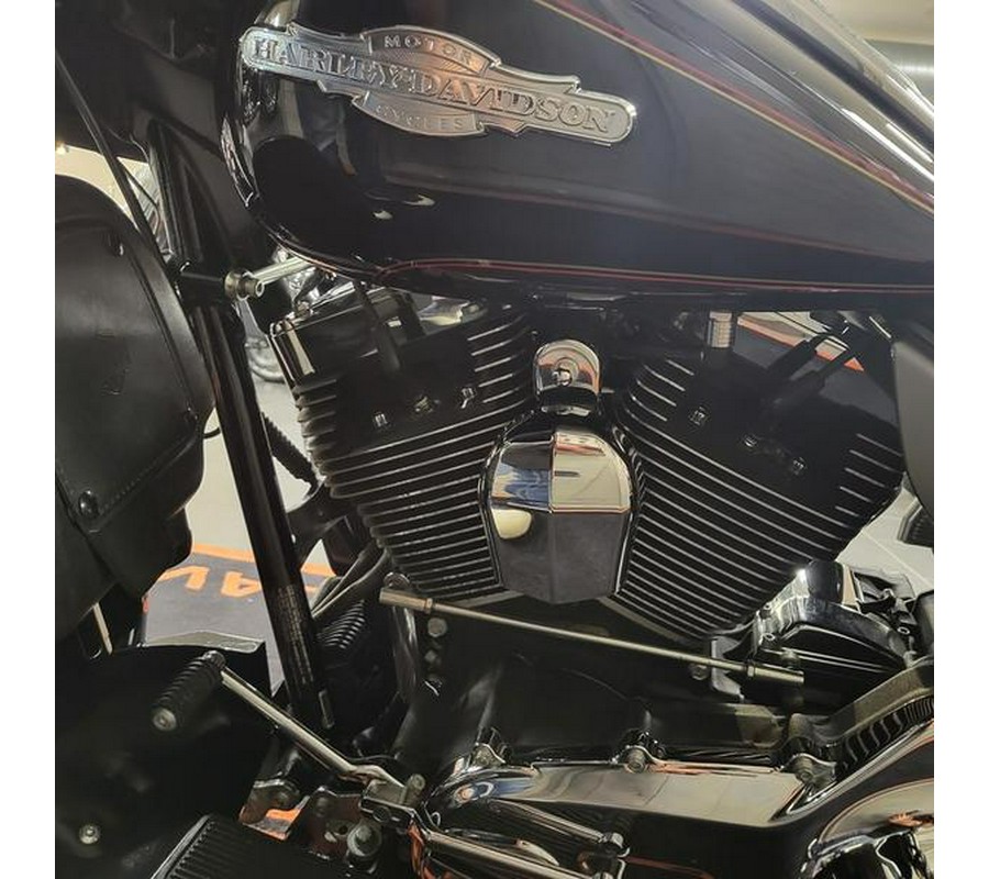 2013 Harley-Davidson® FLHTCU - Electra Glide® Ultra Classic®