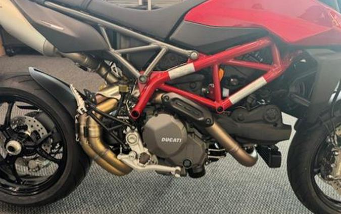 2025 Ducati Hypermotard 950