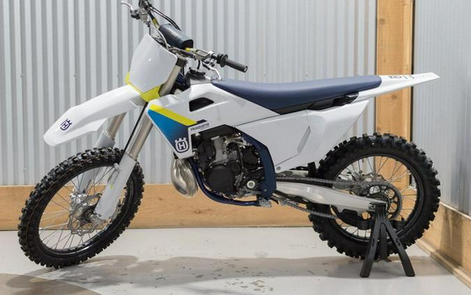 2025 Husqvarna TC 300