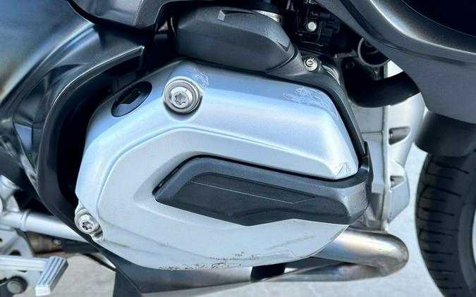 2018 BMW R 1200 RT Alpine White Premium