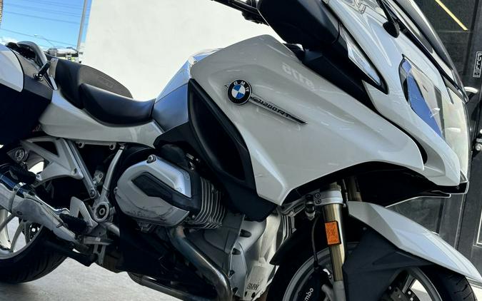 2018 BMW R 1200 RT Alpine White Premium