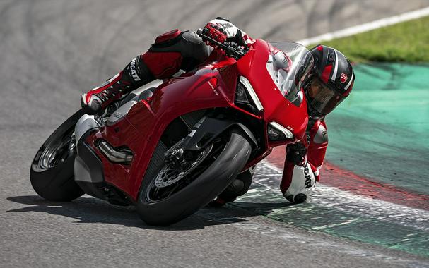 2024 Ducati Panigale V2