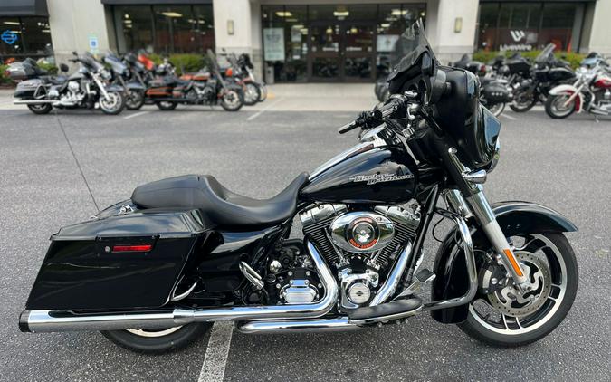 2013 Harley-Davidson Street Glide® Base