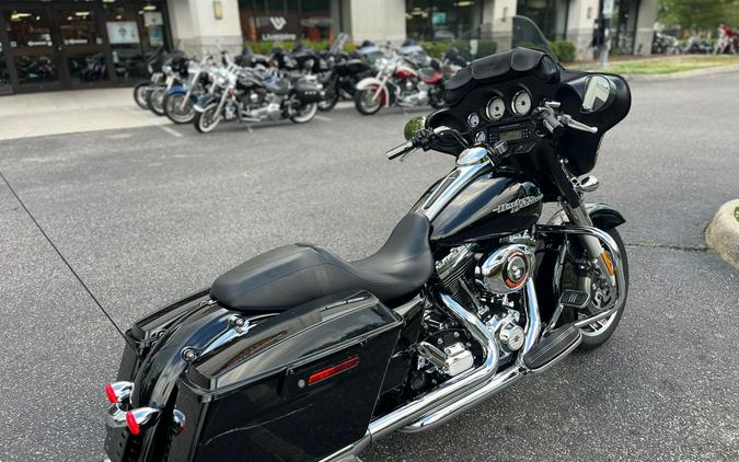 2013 Harley-Davidson Street Glide® Base