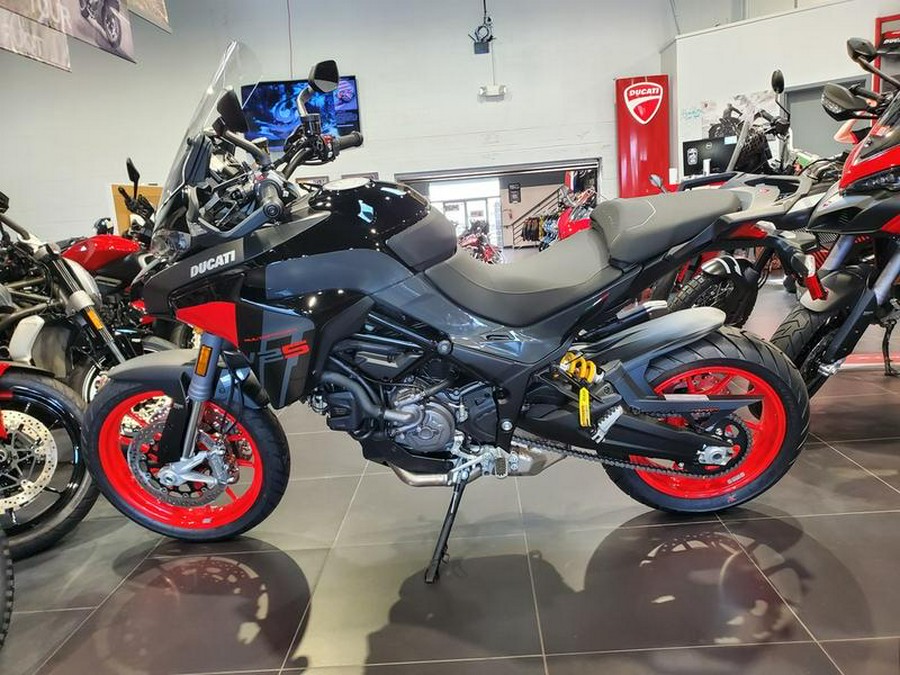 2024 Ducati Multistrada V2 S Black