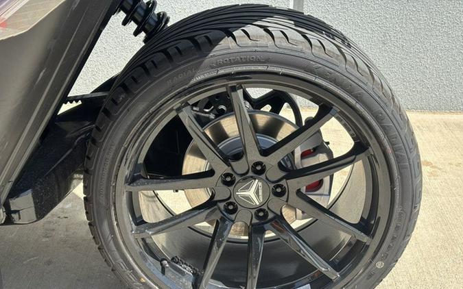 2025 Polaris Slingshot Slingshot R R MANUAL R