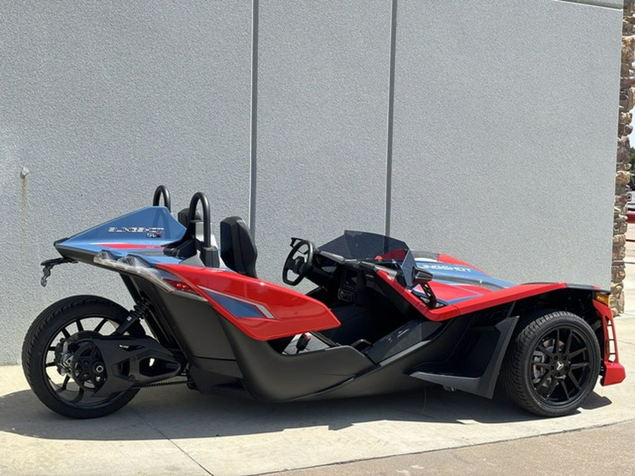 2025 Polaris Slingshot Slingshot R R MANUAL R