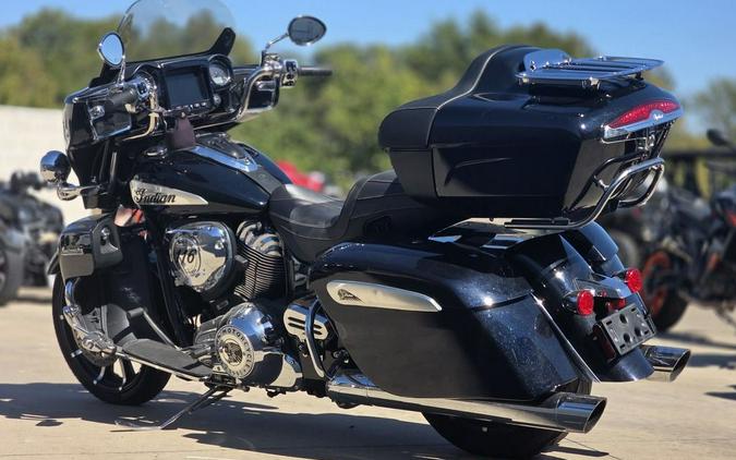 2021 Indian Motorcycle® Roadmaster® Limited Thunder Black Azure Crystal