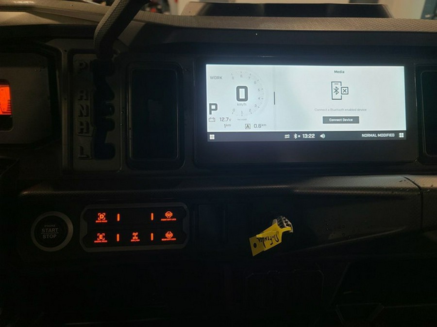 2026 Can-Am Defender XT HD11 With 10.25 In.Display