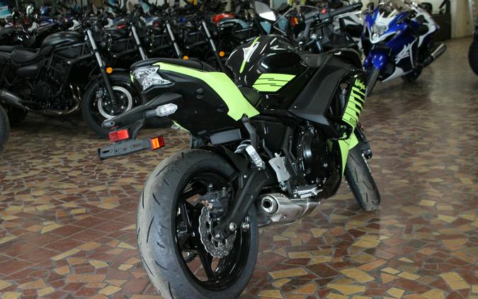 2026 Kawasaki NINJA 650 ABS Metallic Yellowish Green/Metallic Spark Black - TDAH1179