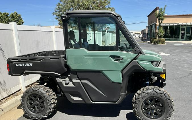 2026 Can-Am DEFENDER DPS CAB 65 HD9