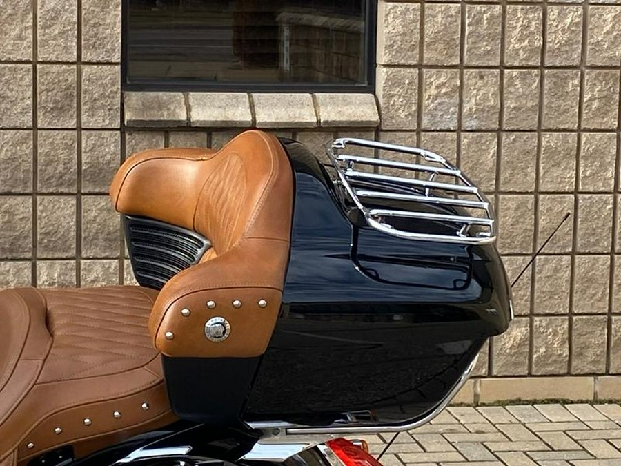 2015 Indian Motorcycle® Roadmaster™ Thunder Black