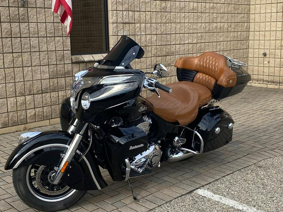 2015 Indian Motorcycle® Roadmaster™ Thunder Black