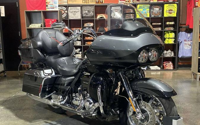 2011 Harley-Davidson FLTRUSE - CVO Road Glide Ultra