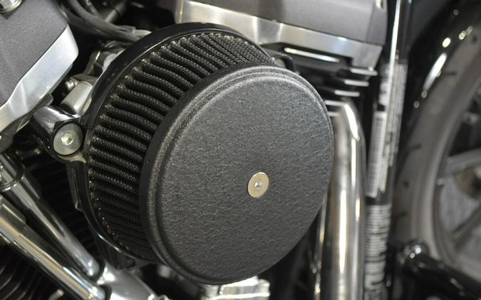 2018 Harley-Davidson Street Bob Vivid Black