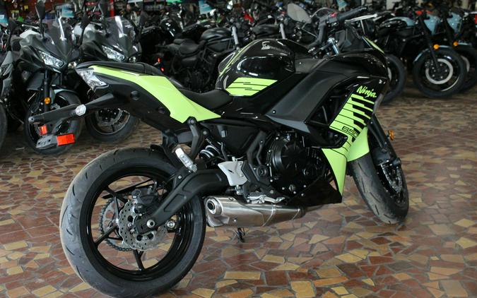 2026 Kawasaki NINJA 650 ABS Metallic Yellowish Green/Metallic Spark Black - TDAH0737