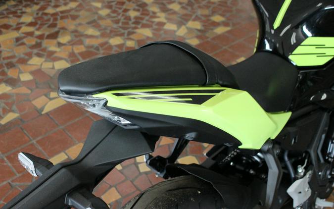 2026 Kawasaki NINJA 650 ABS Metallic Yellowish Green/Metallic Spark Black - TDAH0737
