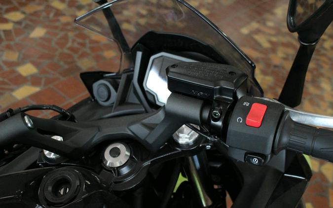 2026 Kawasaki NINJA 650 ABS Metallic Yellowish Green/Metallic Spark Black - TDAH0737