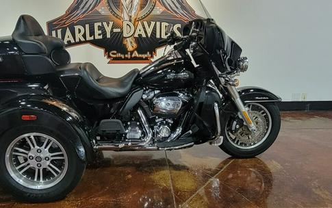 Harley-Davidson Tri Glide Ultra 2021 FLHTCUTG 855176T BLACK W/PINSTRIPE