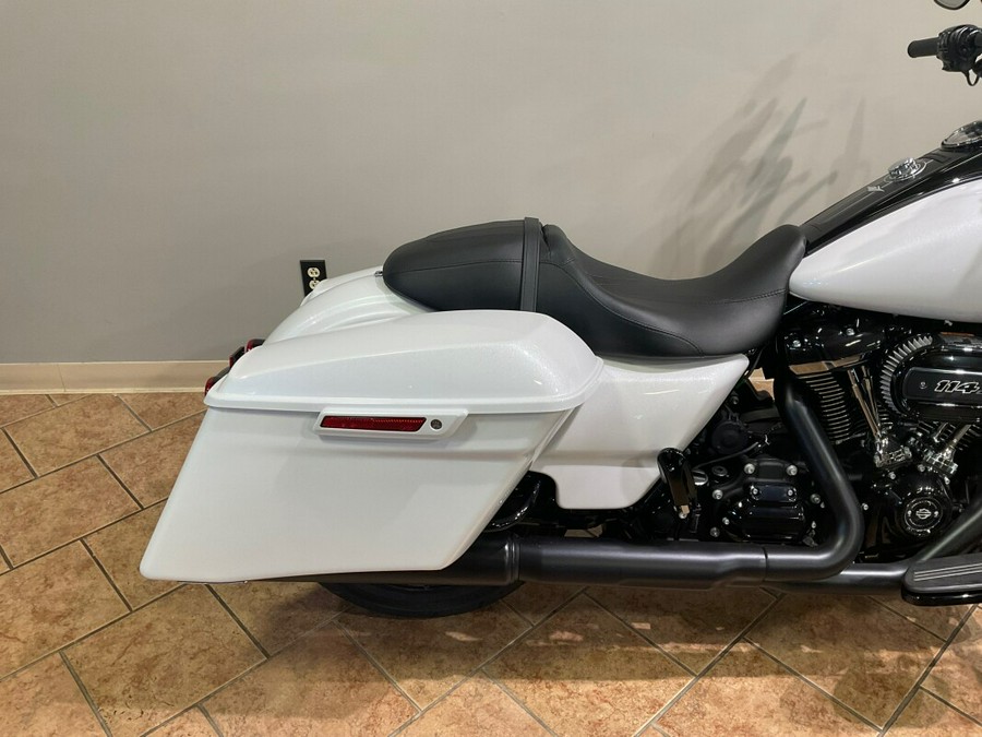 2024 Harley-Davidson Road King Special White Onyx Pearl FLHRXS