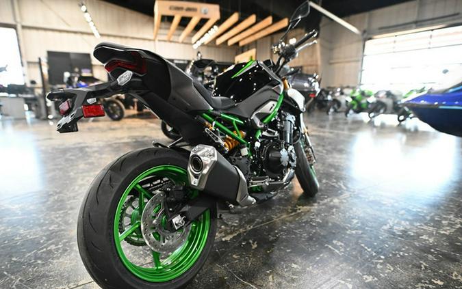 2025 Kawasaki Z900 SE ABS