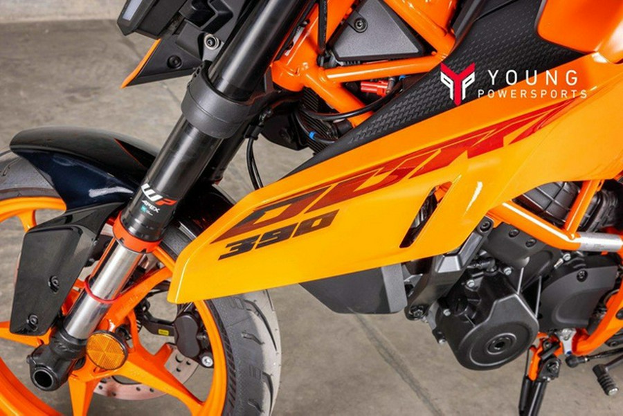 2025 KTM 390 Duke