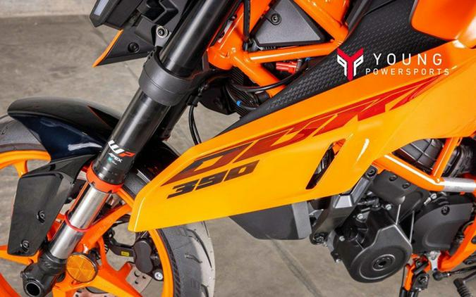 2025 KTM 390 Duke