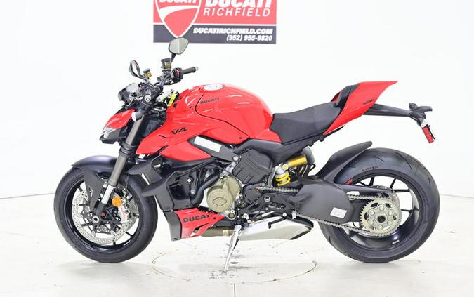 2024 Ducati Streetfighter V4 Red