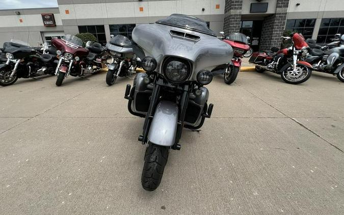 2019 Harley-Davidson® FLHTKSE - CVO™ Limited