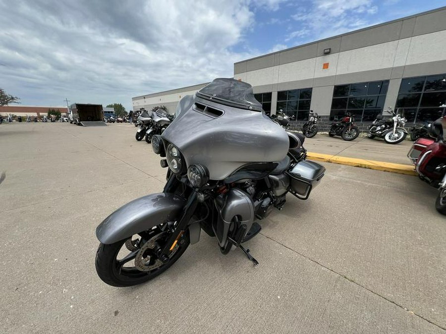 2019 Harley-Davidson® FLHTKSE - CVO™ Limited