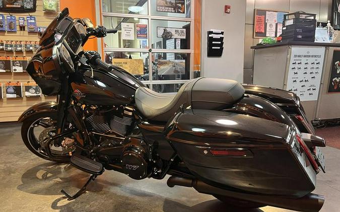 2025 Harley-Davidson® FLHX - Street Glide®