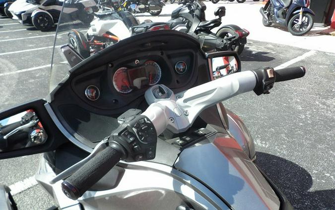 2011 Can-Am Spyder RT SM5