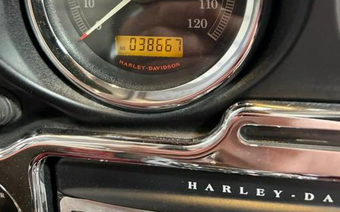 2009 Harley-Davidson® FLHTCU - Ultra Classic® Electra Glide®
