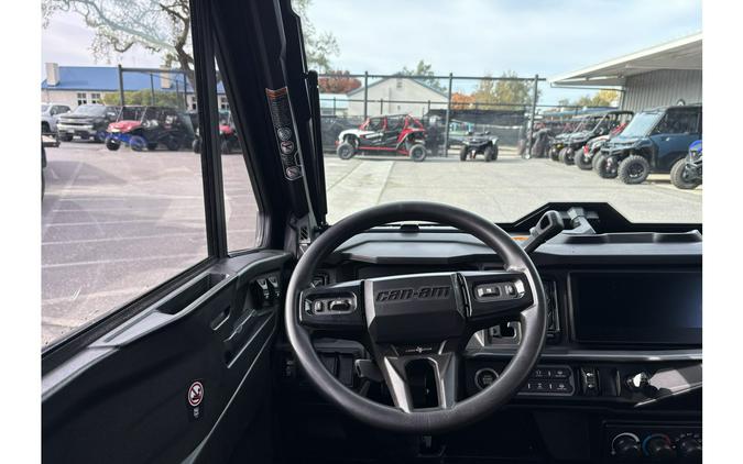 2026 Can-Am Defender Max Lone Star Cab HD11