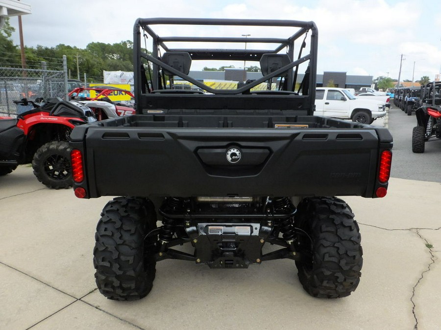 2024 Can-Am™ Defender MAX DPS HD7