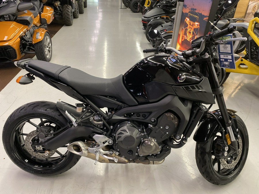 2016 Yamaha FZ-09