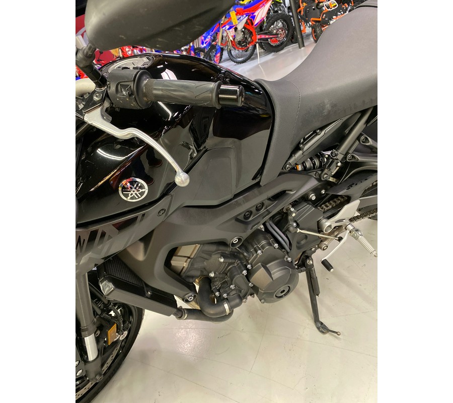 2016 Yamaha FZ-09