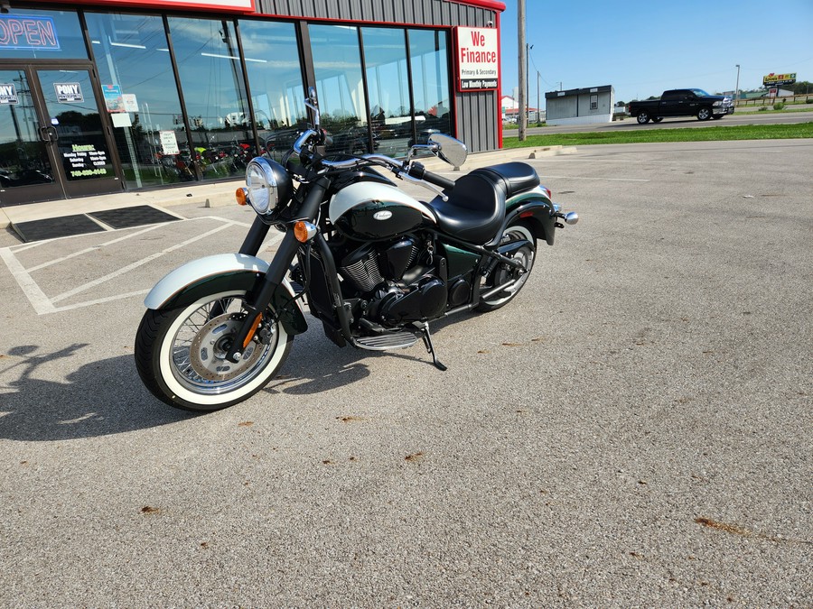 2022 Kawasaki Vulcan® 900 Classic