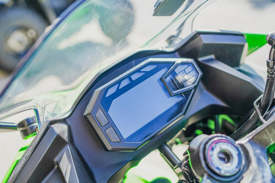 2024 Kawasaki Ninja 500 KRT Edition