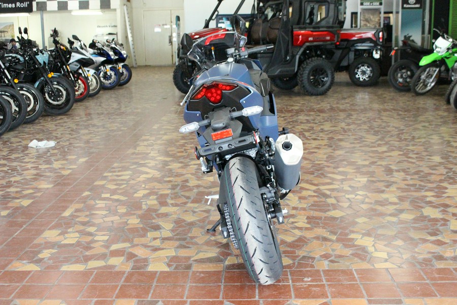 2026 Kawasaki Ninja 500 SE ABS Metallic Matte Twilight Blue/Candy Persimmon Red - TDA99949