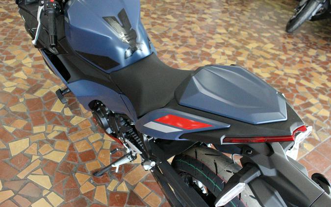 2026 Kawasaki Ninja 500 SE ABS Metallic Matte Twilight Blue/Candy Persimmon Red - TDA99949
