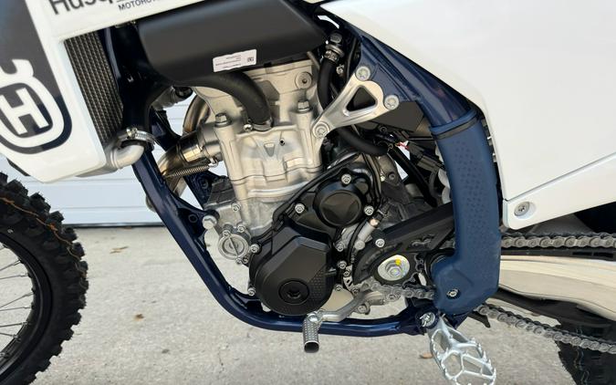 2025 Husqvarna FC 250